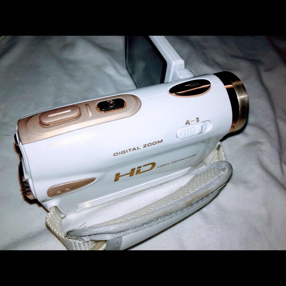 DXG HD PIC AND CAM RECORDER